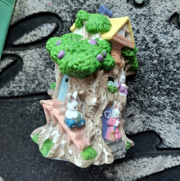 Whimsical Bunny Treehouse Figurine - Picture 6 of 14